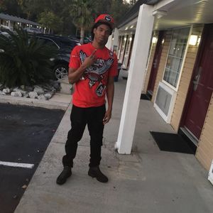 Meet your Posher, Jerome